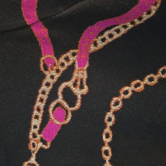 Chico's Black Top with Pink and Gold Metallic  Chain Design Small - Picture 3 of 6